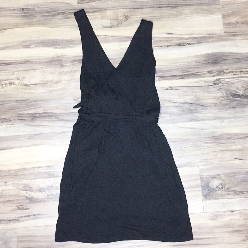 BCBGeneration Stretch Jersey Mini Dress – Cross‑Back with Tie Belt | Size XS